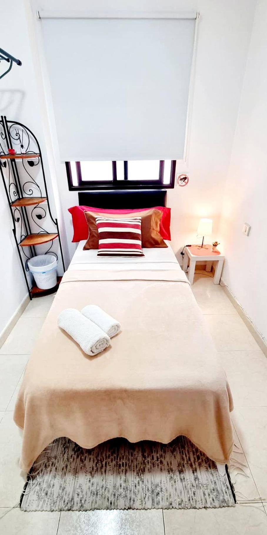 Almar We Go! Habitaciones Privadas En Alcala - Private Rooms - Pieces Privees - In Shared Apartment Alcalá de Henares Exterior foto